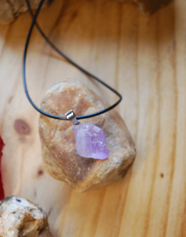 pendentif fluorite violette brute
