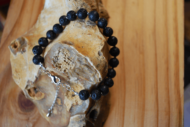 Bracelet en pierre de lave