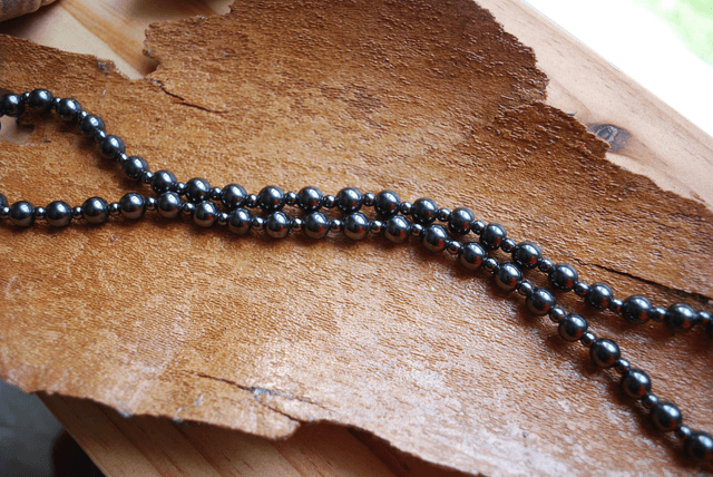Collier hématite magnétique