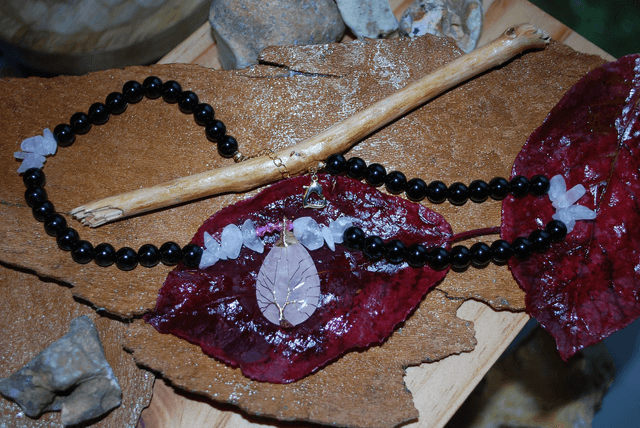 Collier quartz rose et obsidienne