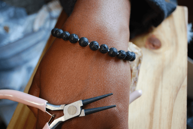 Bracelet en pierre de lave