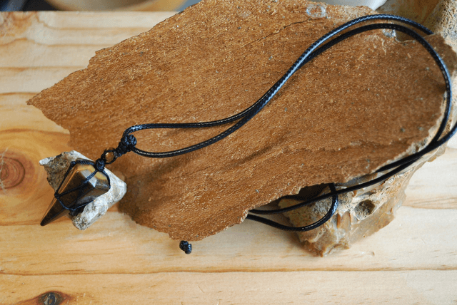 Collier pointe œil de tigre
