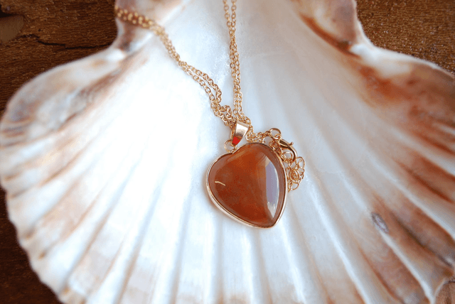 Collier pendentif cœur en agate