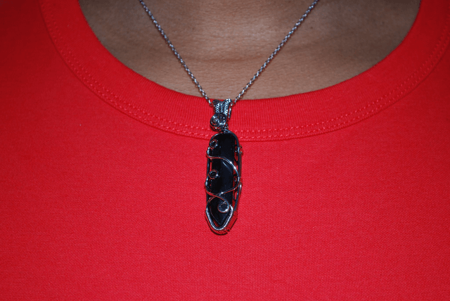 Collier pendentif en onyx