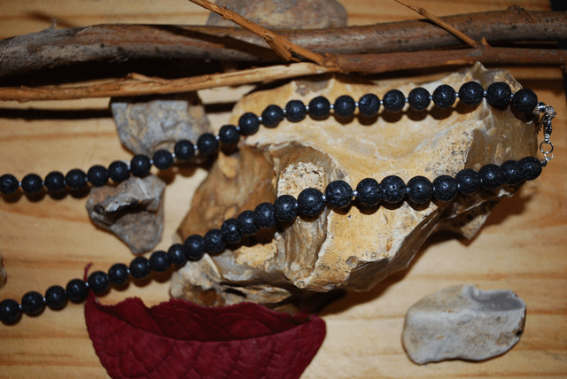 Collier pierre de lave