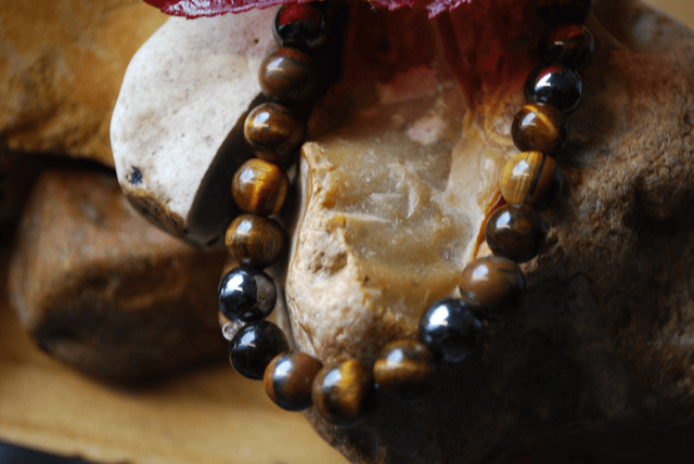 Bracelet en œil de tigre et hématite