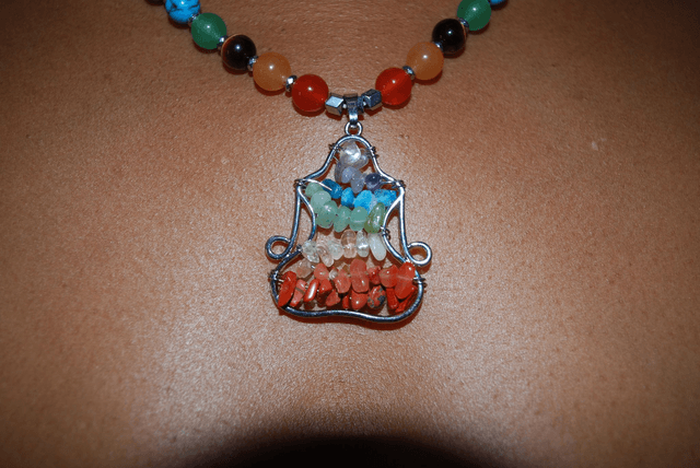Collier howlite 7 chakras