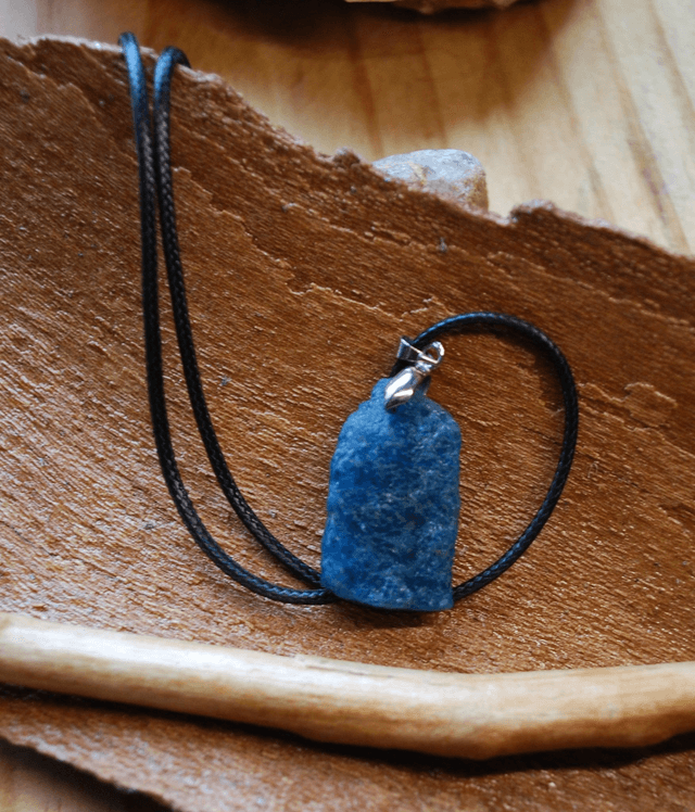 Collier chrysocolle brute