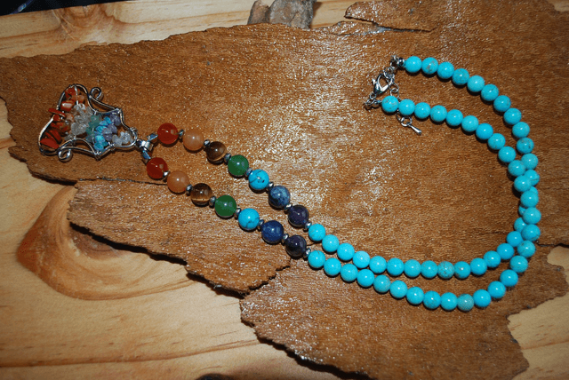 Collier turquoise 7 chakras