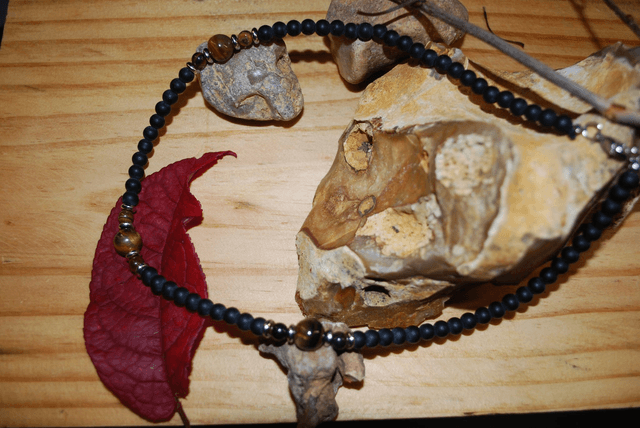 Collier œil de tigre et shungite
