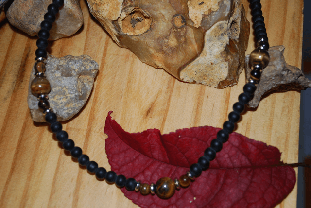 Collier œil de tigre et shungite