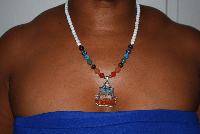 Collier howlite 7 chakras