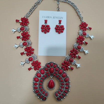 Pierre-bleue-claire-parure-rouge-collier-boucle-oreille