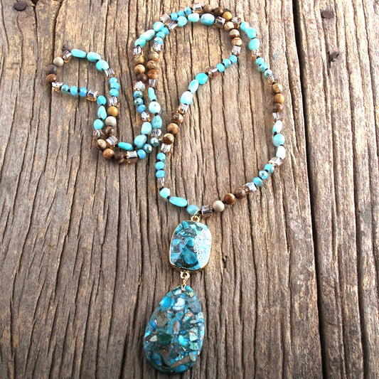 Pierre-bleue-foncée-collier-long-pour-femme