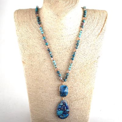 Pierre-bleue-foncée-collier-long-pour-femme